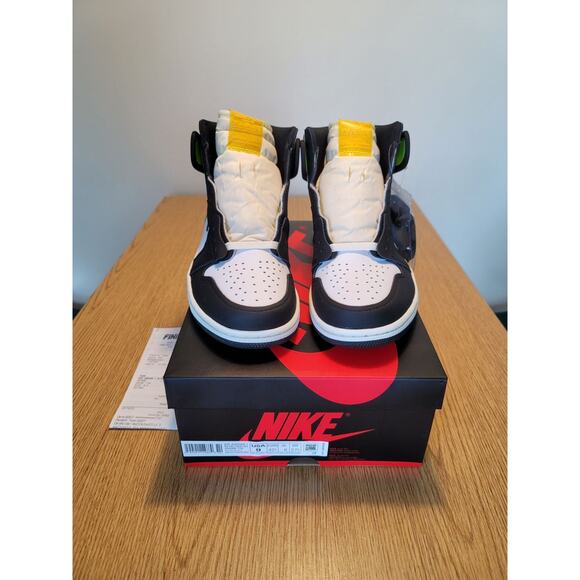 Nike Air Jordan 1 Retro Volt gold sz 9 - Picture 2 of 8